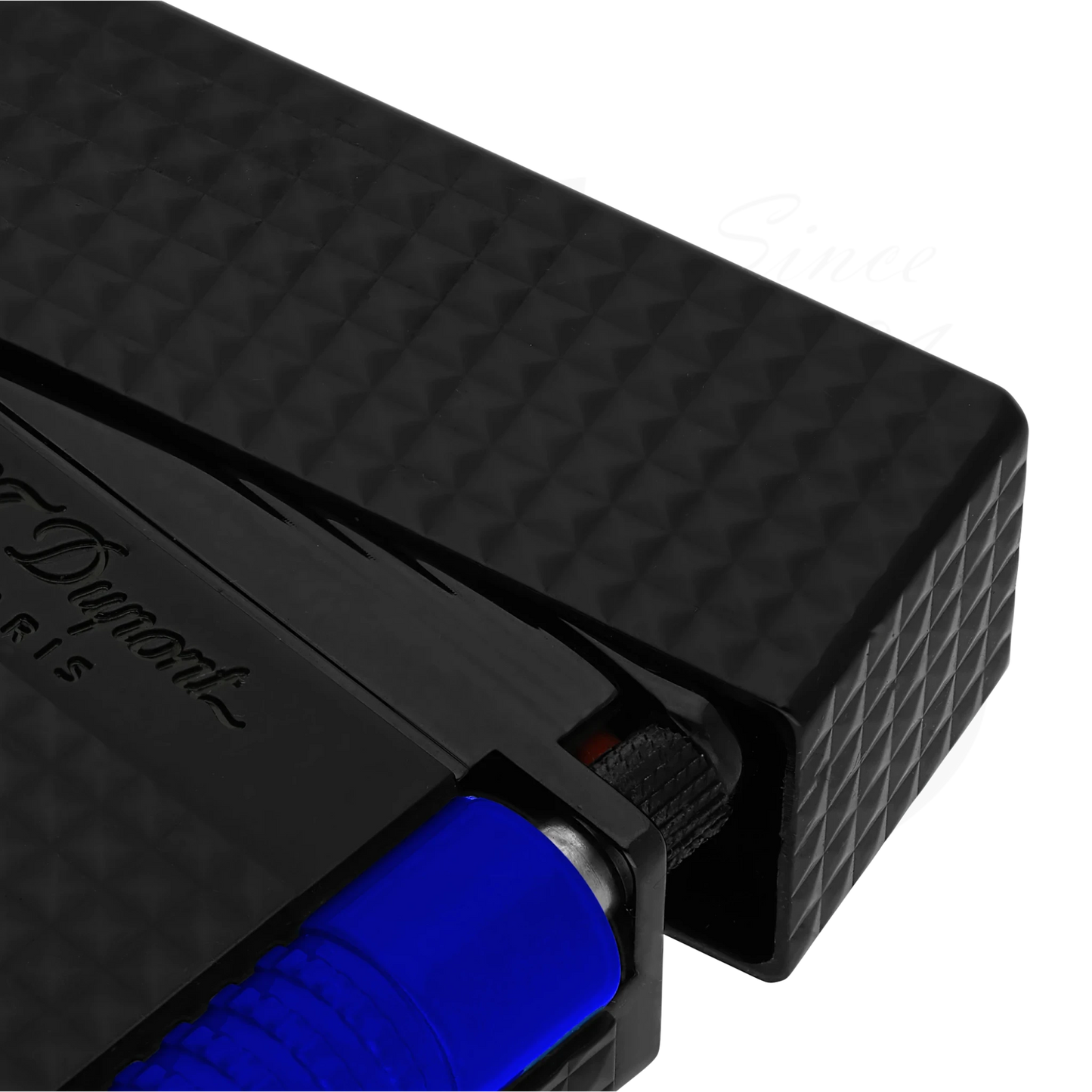 S.T. Dupont Fluo Le Grand lighter, close-up of blue roller and black PVD detail.